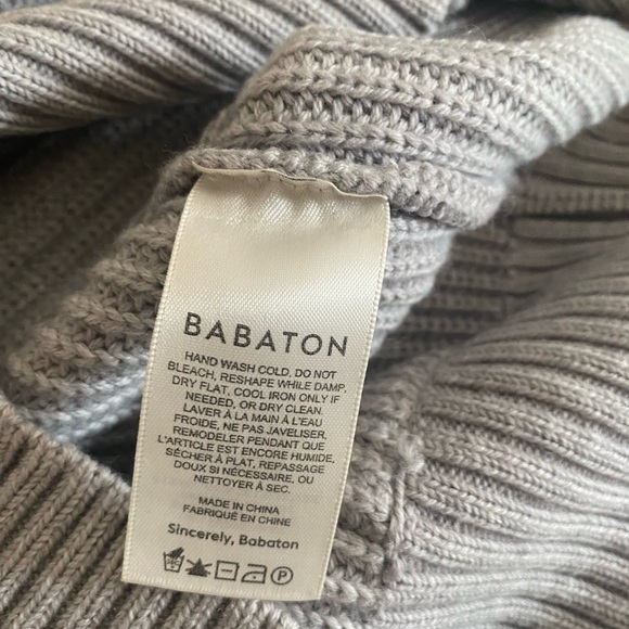 Aritzia Babaton grey sweater M - Picture 5 of 5
